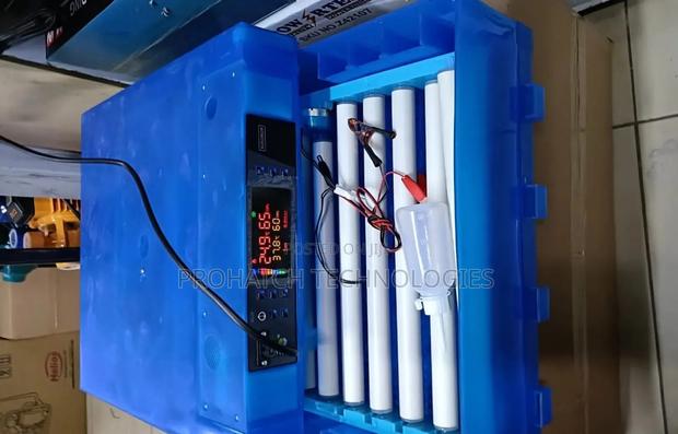 64 Eggs Fully Automatic Incubator Ac/Dc Powered - main view