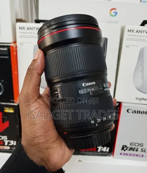 Canon Ef 16-35mm F/2.8l Iii Usm Lens