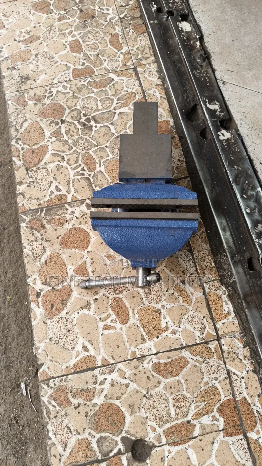 Bench Vice