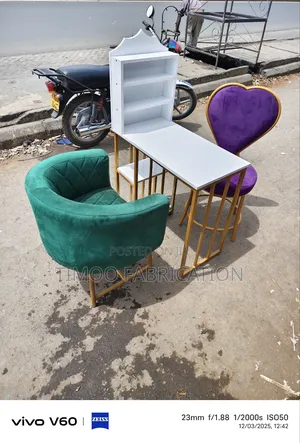 Nail Table Set of Love Seats and Styling Seat
