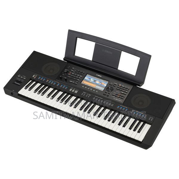 PSR-Sx920 Yamaha 61-Keys Digital Arranger Workstation - main view