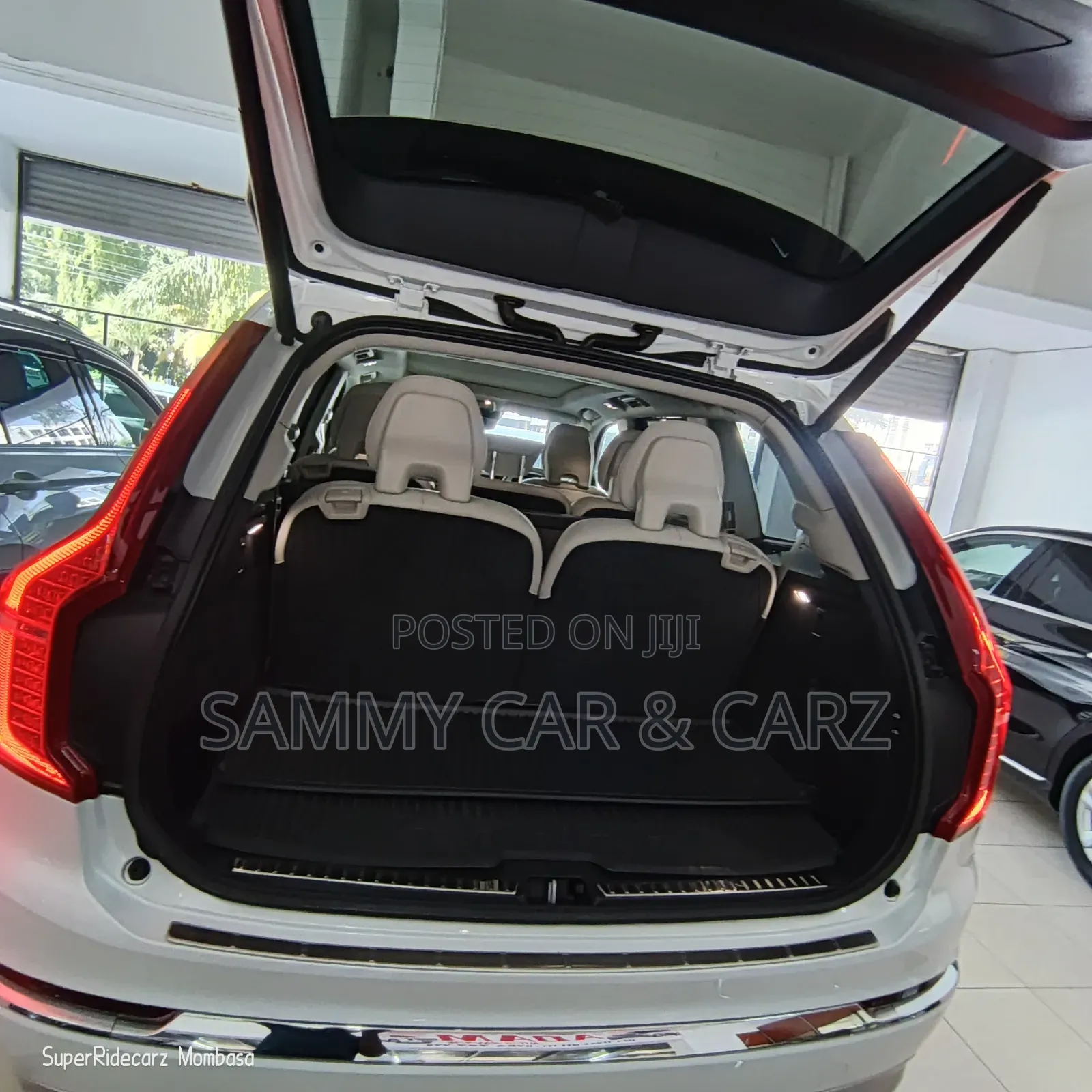 Volvo XC90 2022 White