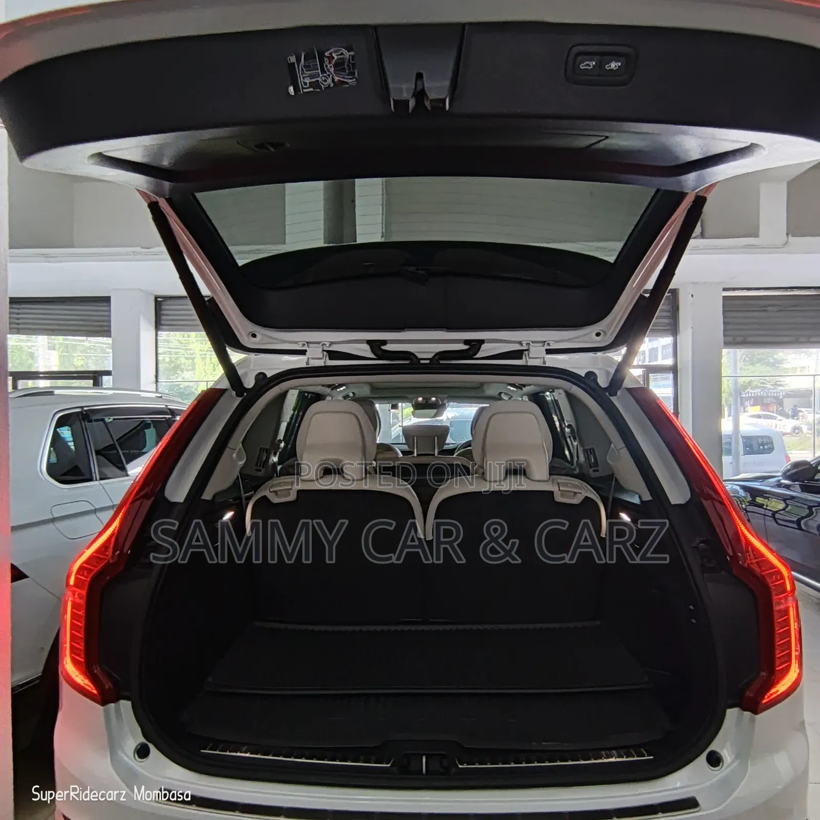Volvo XC90 2022 White