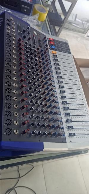 Pro Mixer 16 Channel Powered Mixer - thumbnail 2