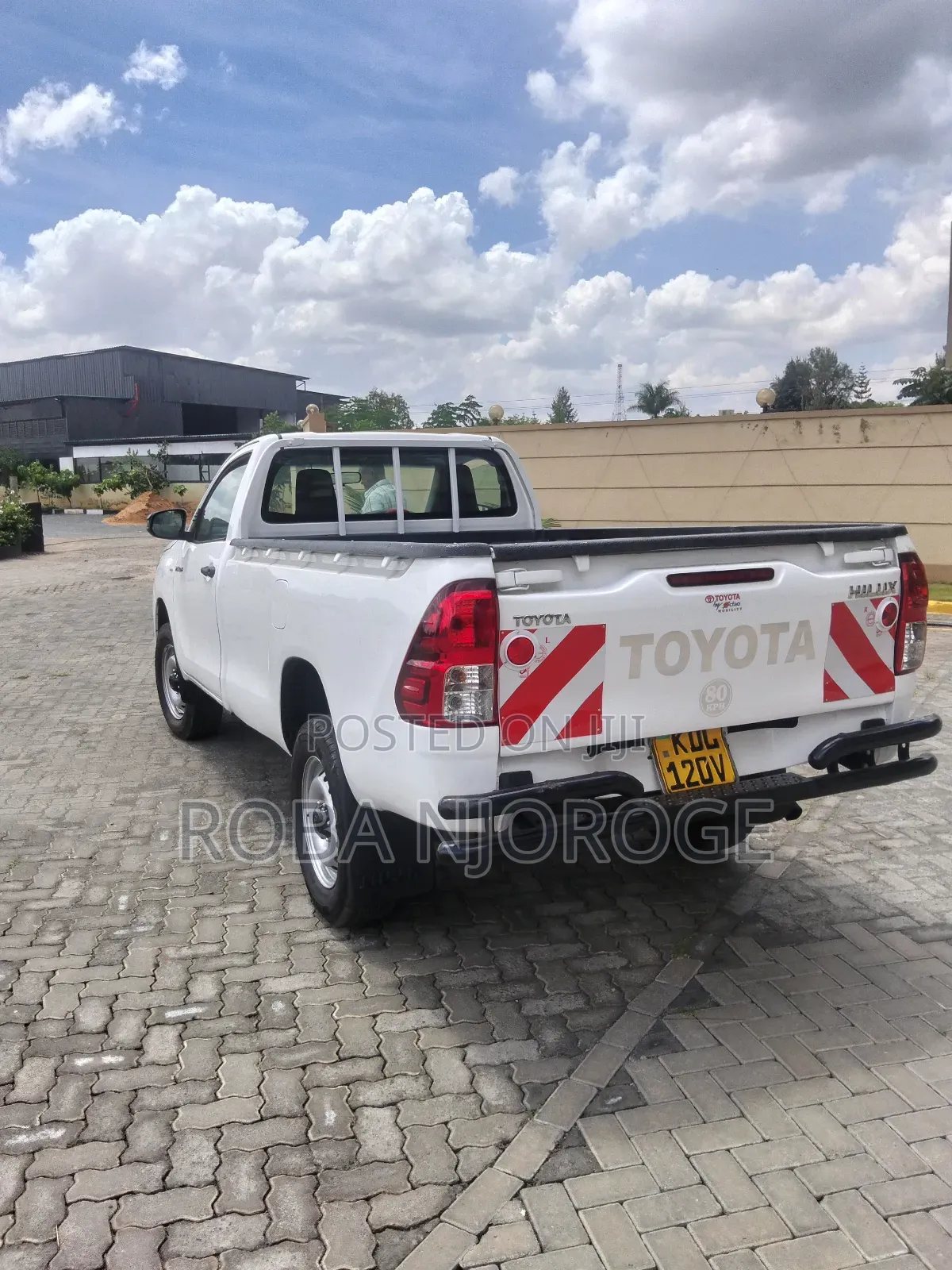 Toyota Hilux Revo Single Cab Deisel 2.4 RWD 2022 Off white