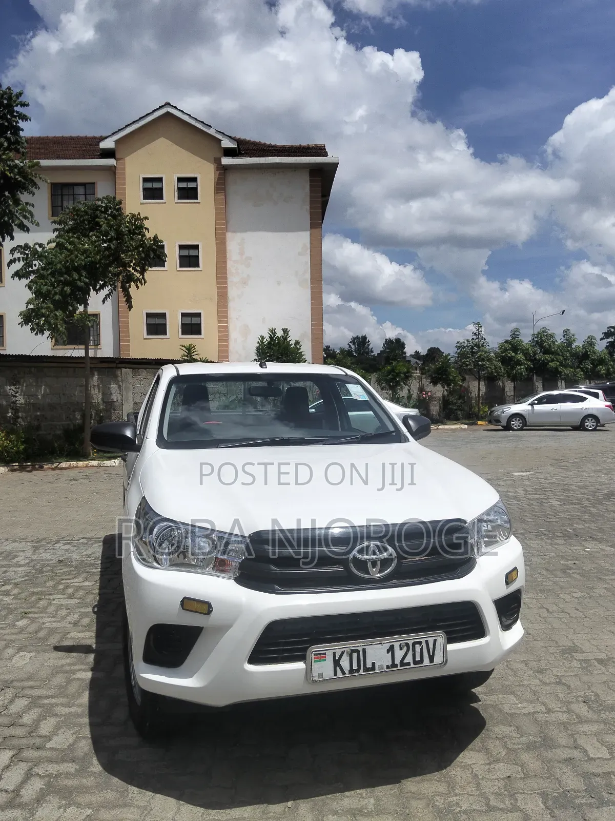 Toyota Hilux Revo Single Cab Deisel 2.4 RWD 2022 Off white