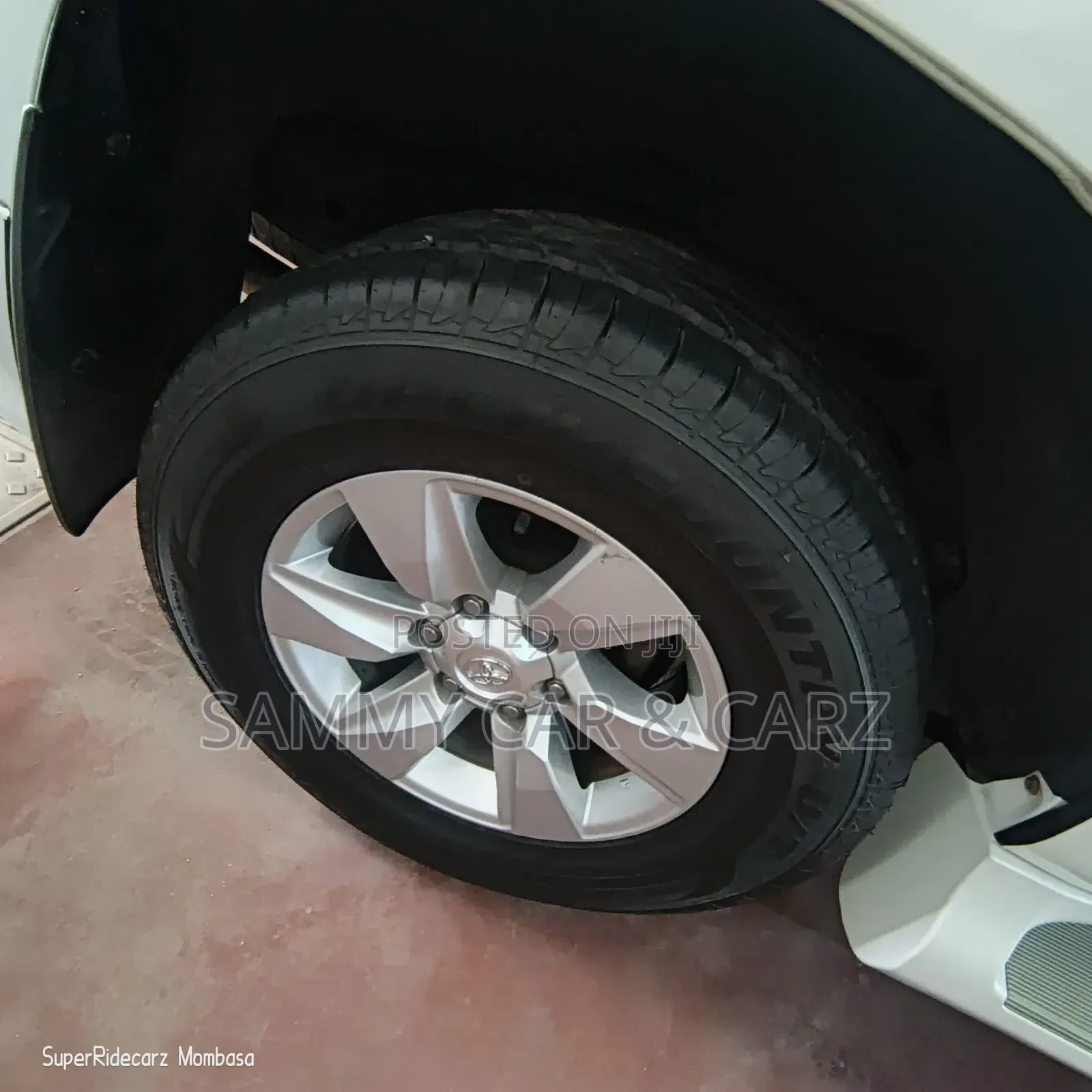 Toyota Land Cruiser Prado 2.7 2018 White