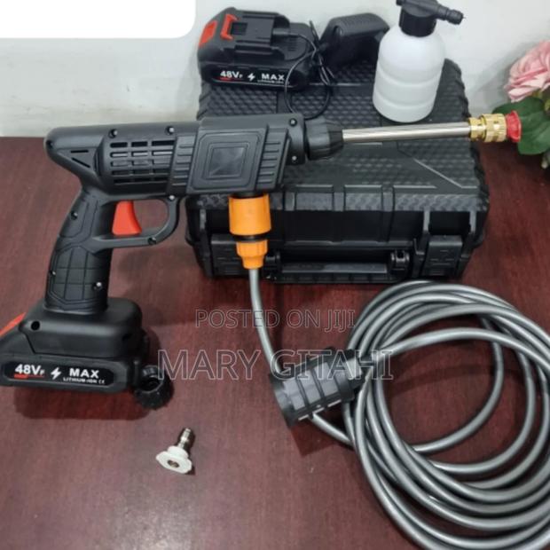 Portable High Power 2 Nozzle Cordless Car Wash Machine