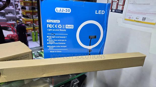 Big 12 "Inches LJJ 30 Ring Fill Light - thumbnail 2