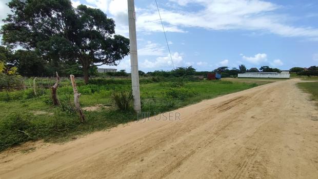 50x125 Plot in Malindi - main view