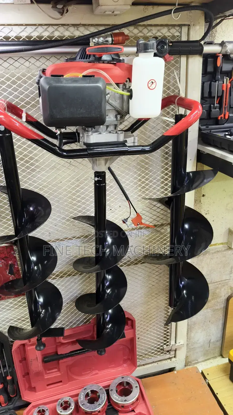 Earth Auger/ 4 Stroke Machine
