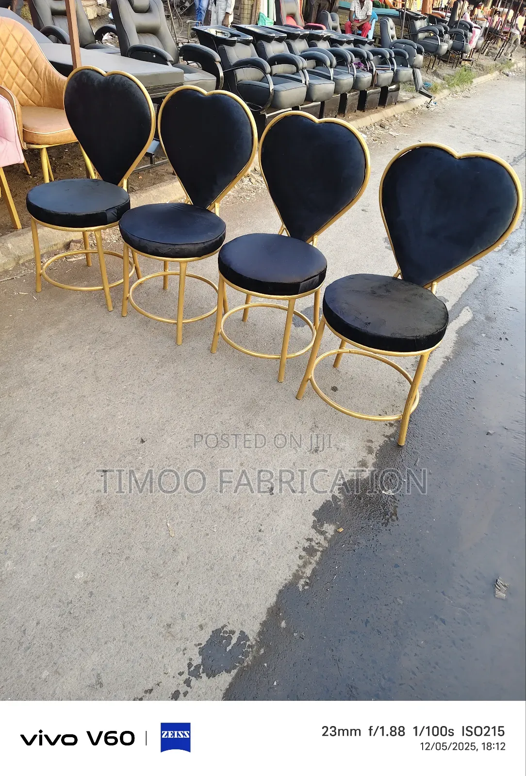 Love Seats Black and Gold 