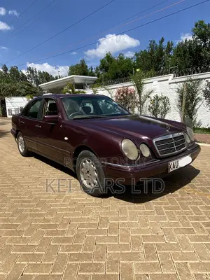 Mercedes-Benz E200 1998 Maroon