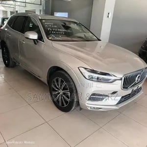 Volvo XC60 2020 Gold
