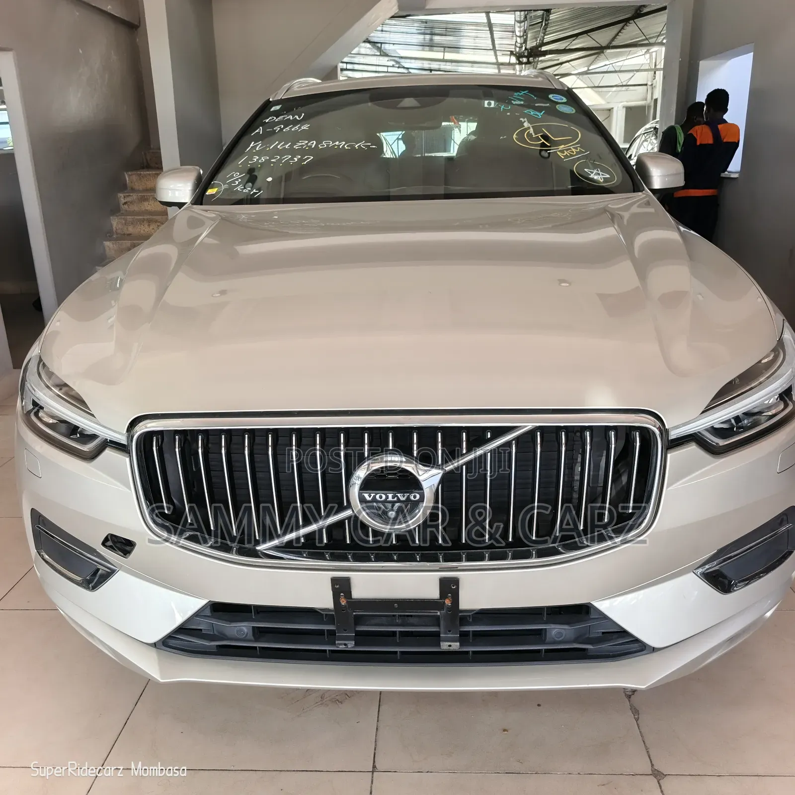 Volvo XC60 2020 Gold