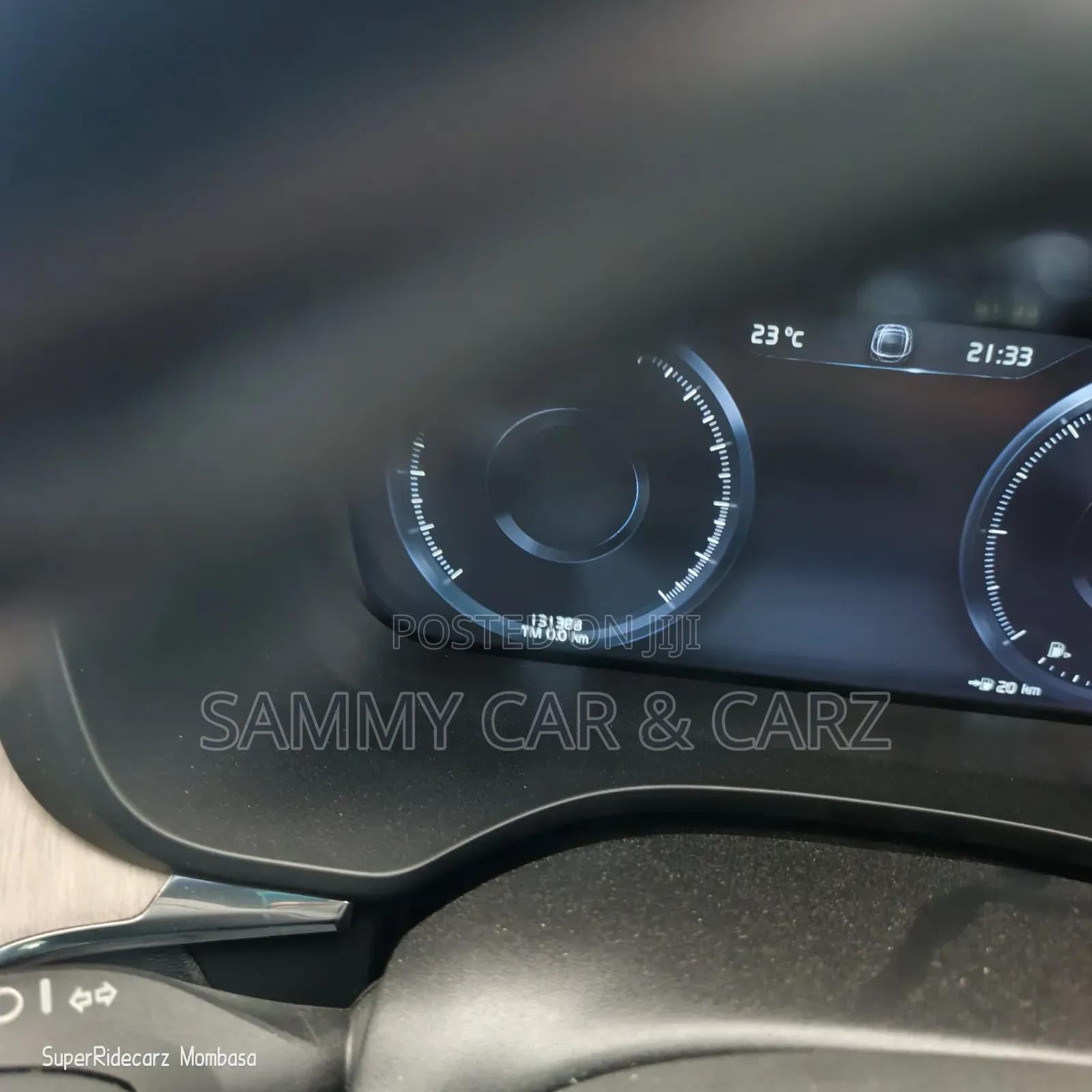 Volvo XC60 2020 Gold