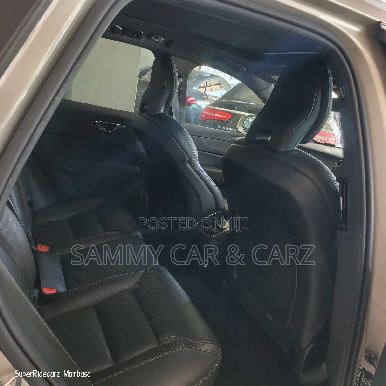 Volvo XC60 2020 Gold