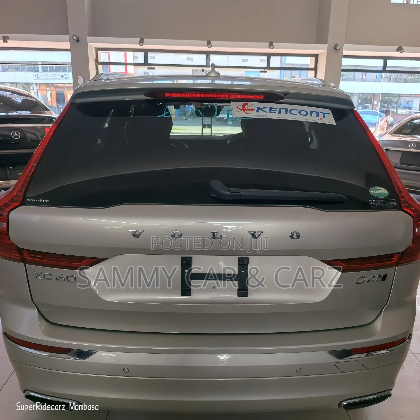 Volvo XC60 2020 Gold