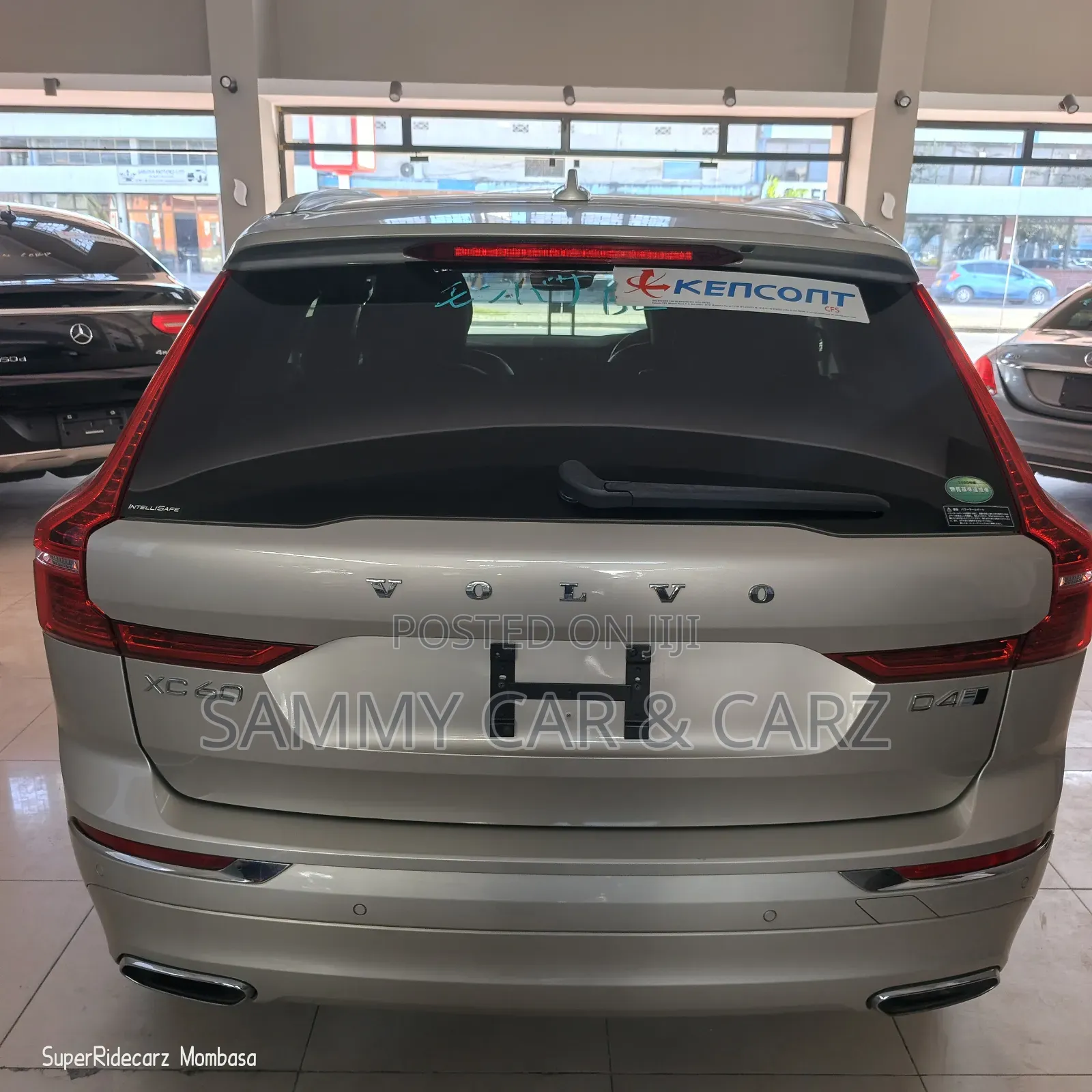 Volvo XC60 2020 Gold