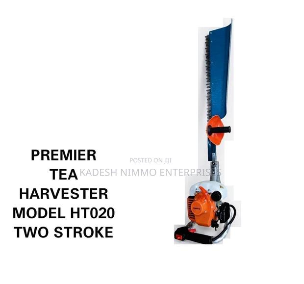 Premier Tea Plucking Machine – 2 Stroke Engine - main view