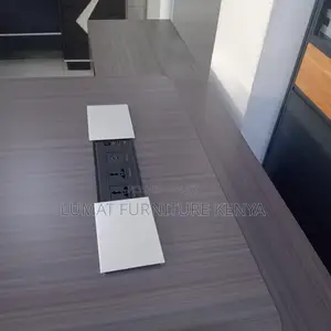 Large Tabletop for Computers, Documents, and Accessories