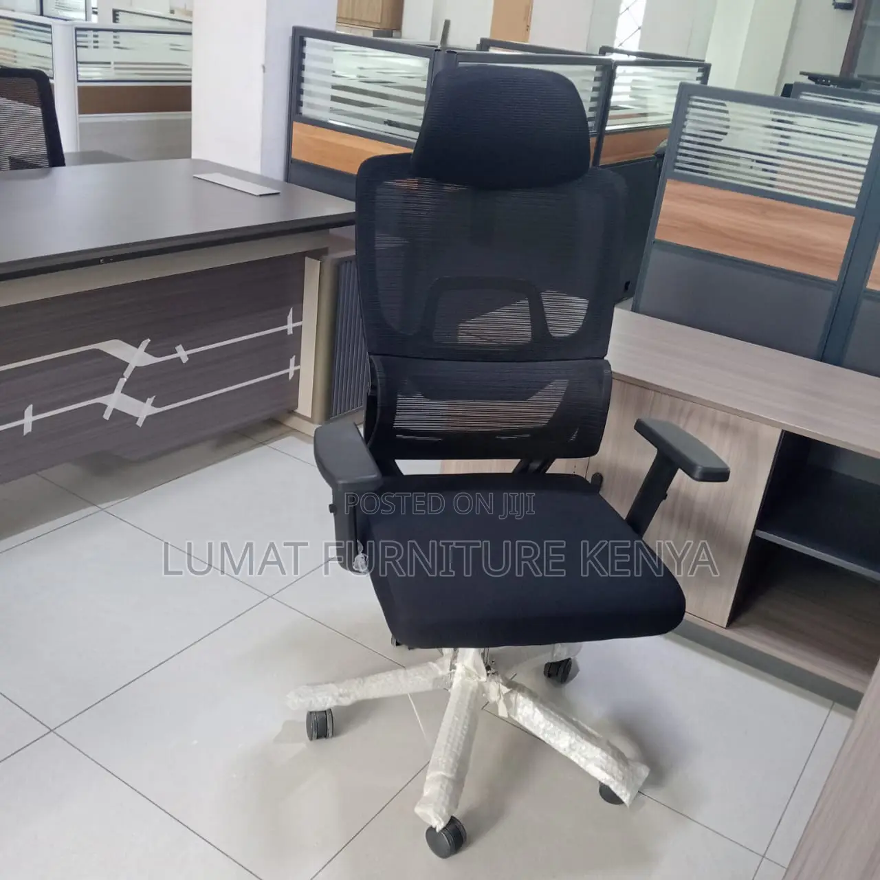 Orthopedic Office Simple and Compact Seat