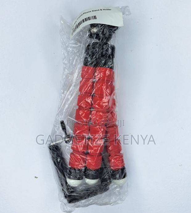 Flexible Tripod Phone Stand and Holder - thumbnail 6