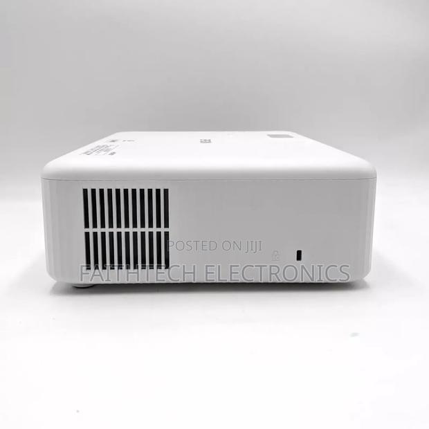 Sealed Epson Co-Wo1 Projector – High Brightness - thumbnail 2