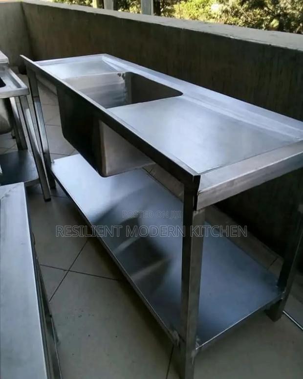 Heavy Gauge Stainless Steel Single Bowl Sink With Enough Workspace