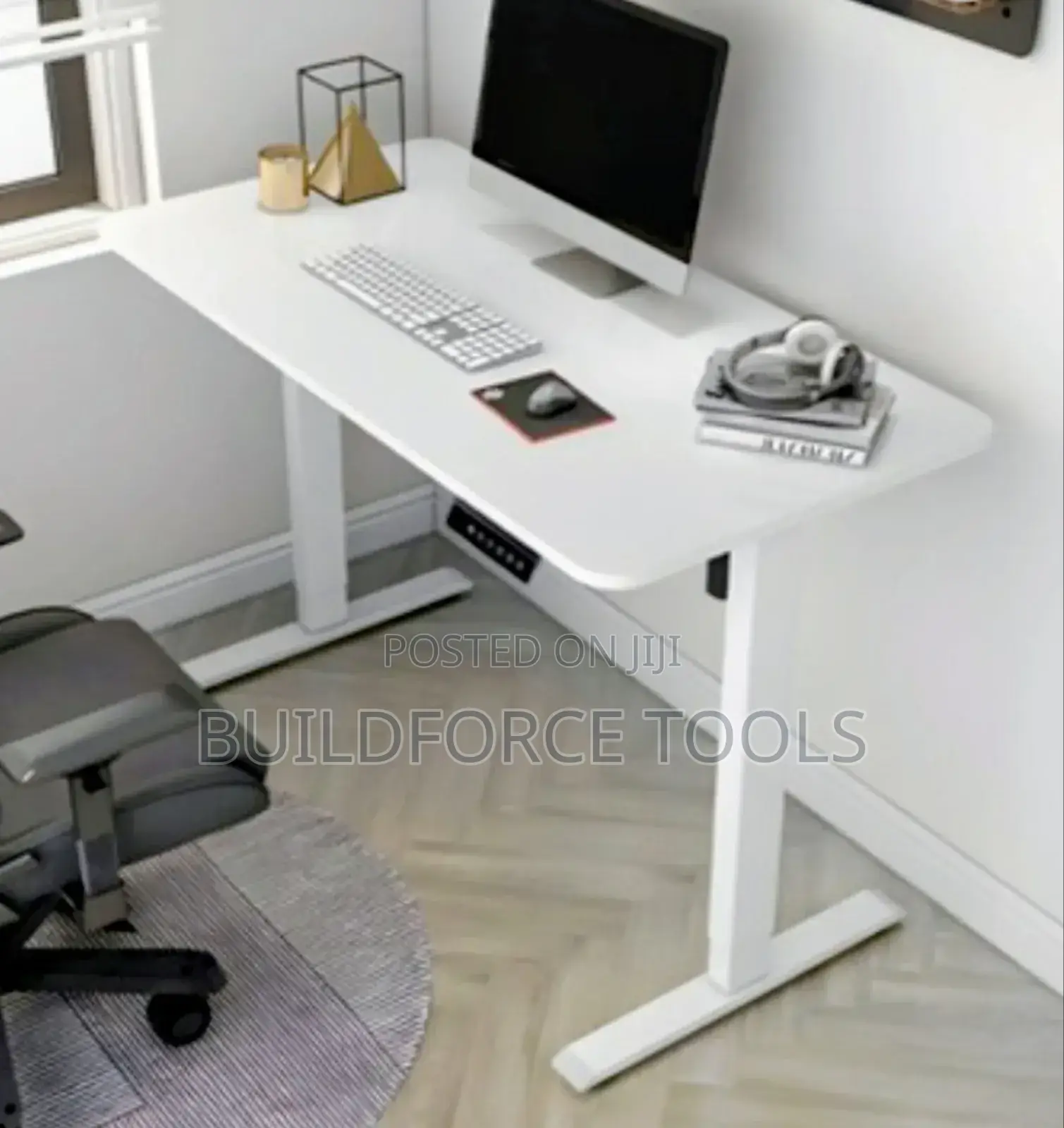 Adjustable Height Computer Desk