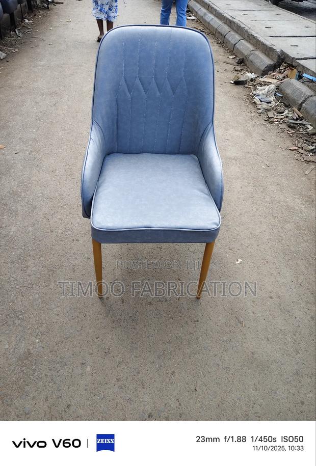 Vip Restaurants Seats, With Sharp Legs  - thumbnail 2