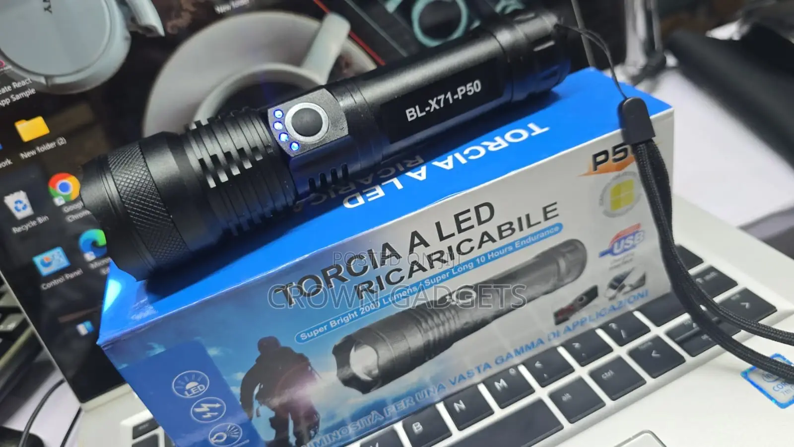 P50 Zoomable Tactical Led Torch With Usb Rechargeable Battery