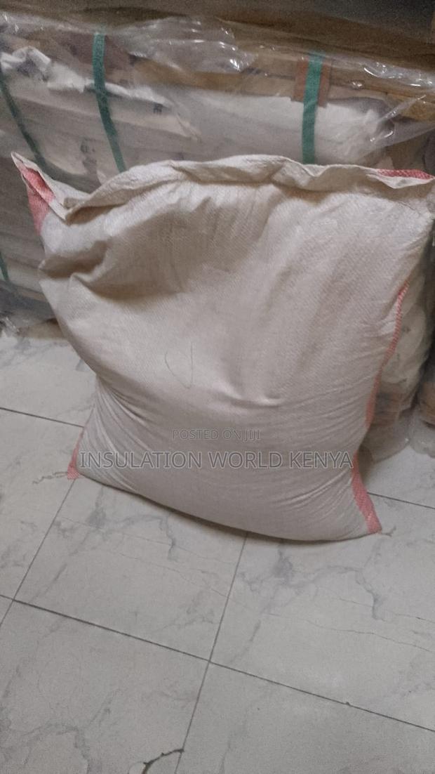 Vermiculite Large Grade 10kg (Thermal/Acoustic Insulation)