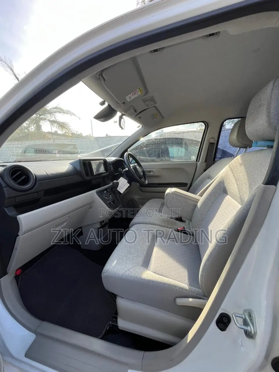 Daihatsu Boon 2018 White