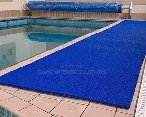Poolside Spaghetti Carpet
