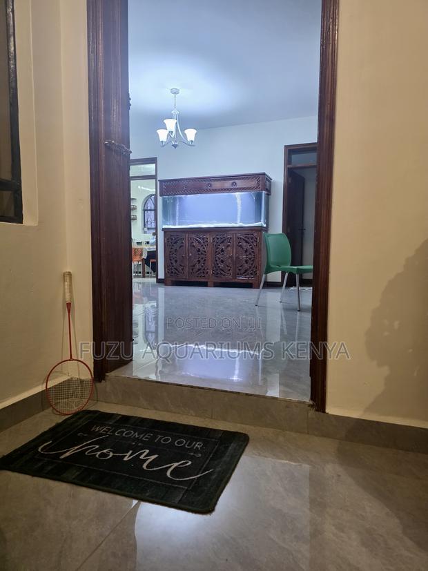 Centerpiece Aquarium for Living Room - Solid Wood - main view