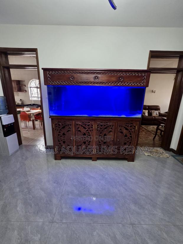 Stylish Interior Decor Aquarium With Carved Stand