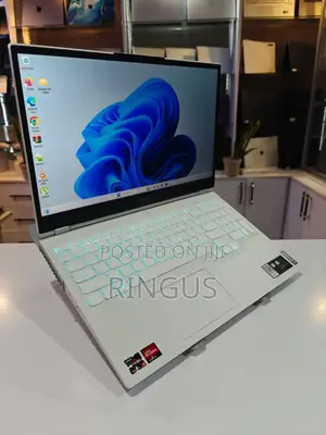 Laptop Lenovo Legion 5 32GB Apple M2 Ultra SSD 1T