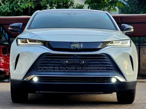 Toyota Harrier 2.0 2020 White