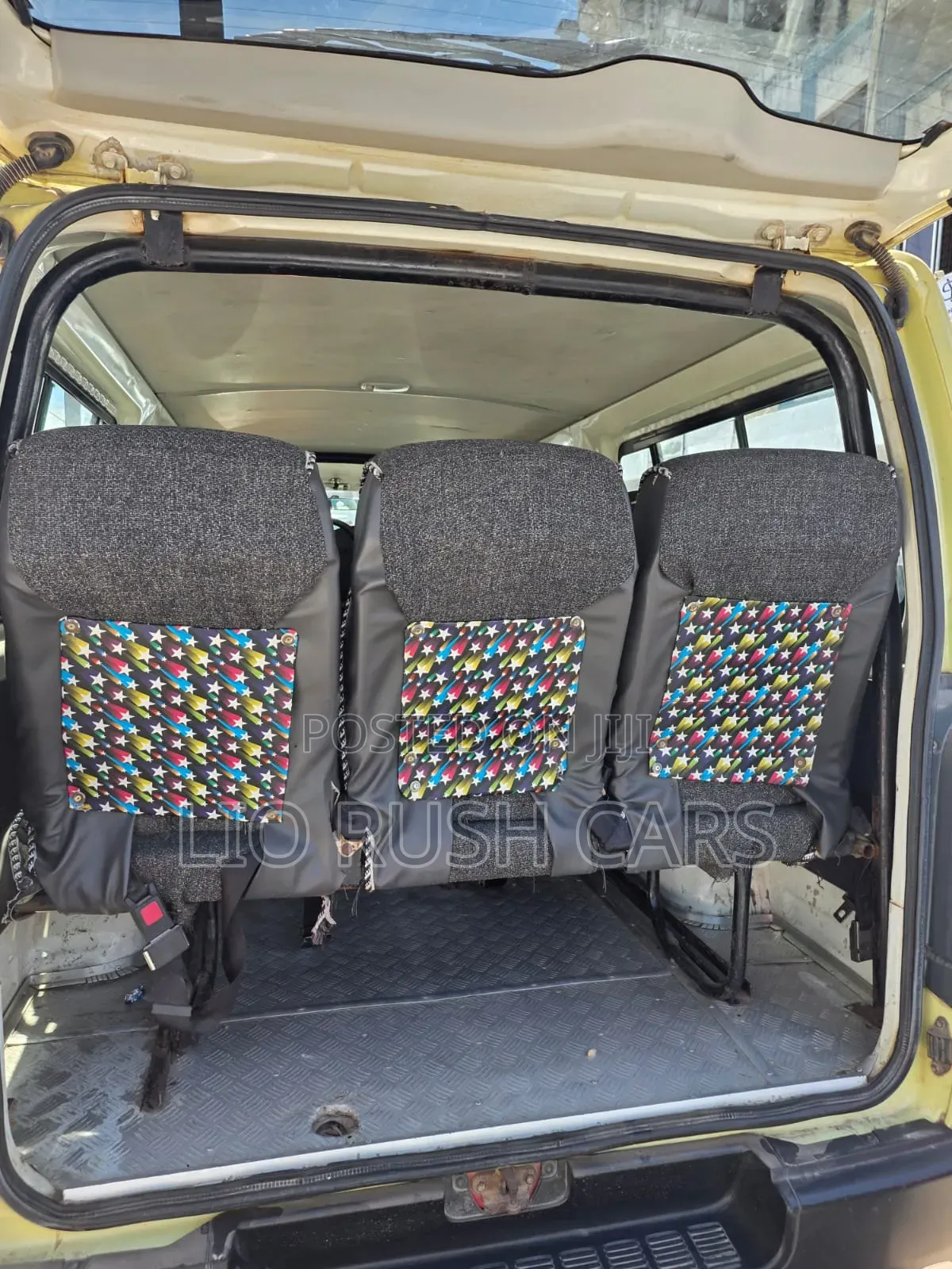 Nissan Caravan (Urvan) 2009