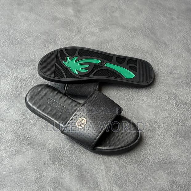 Gucci Slides - thumbnail 3
