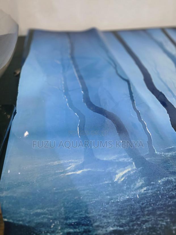 Hide Messy Cables With Aquarium Backgrounds - main view