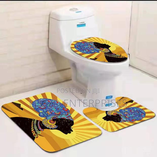 Decorated Toilet Mat Set