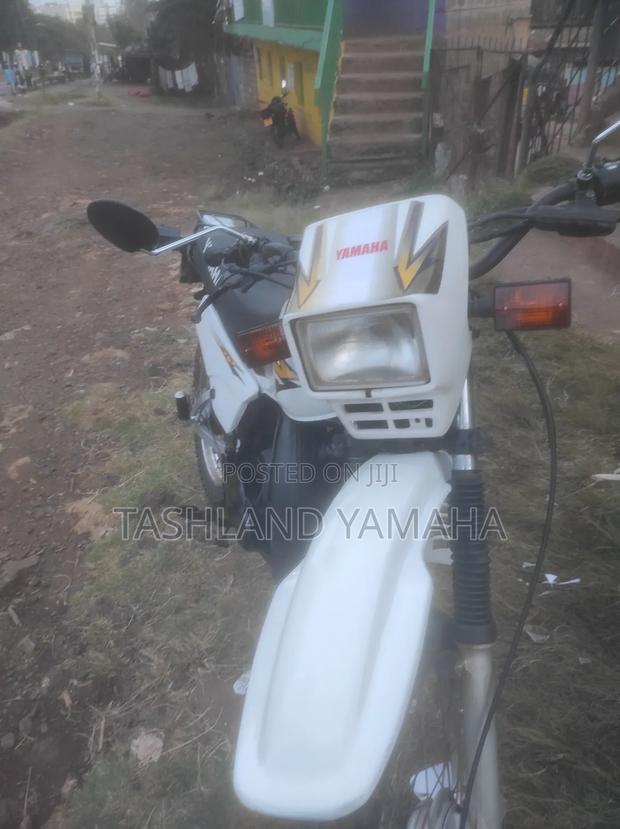 Yamaha DT175 2014 White - thumbnail 3