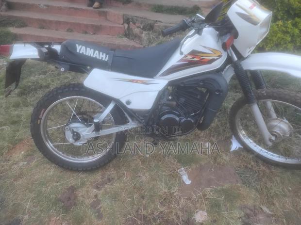 Yamaha DT175 2014 White - thumbnail 4