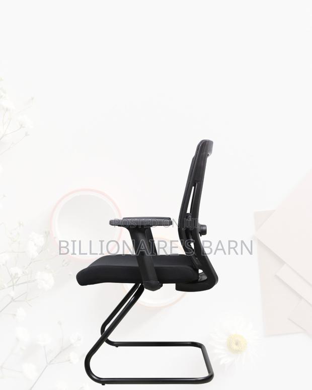 Sturdy Office Guest Chair | Durable Build for Daily Use