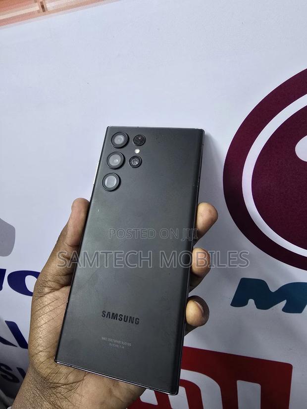 Samsung Galaxy S22 Ultra 5G 128 GB Black - main view