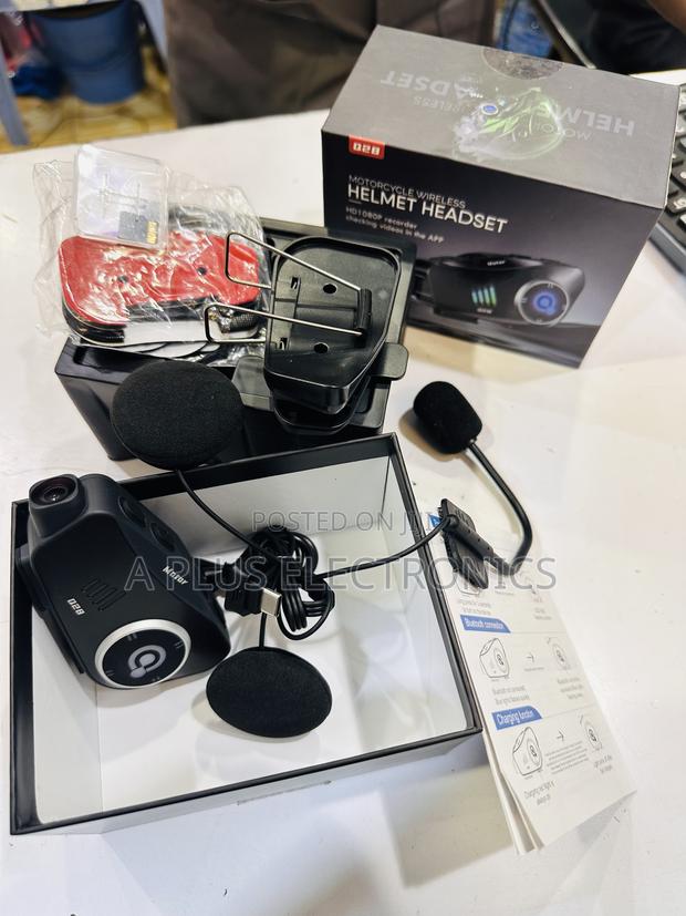 Ride Smarter – Q28 Helmet Headset With Camera - main view