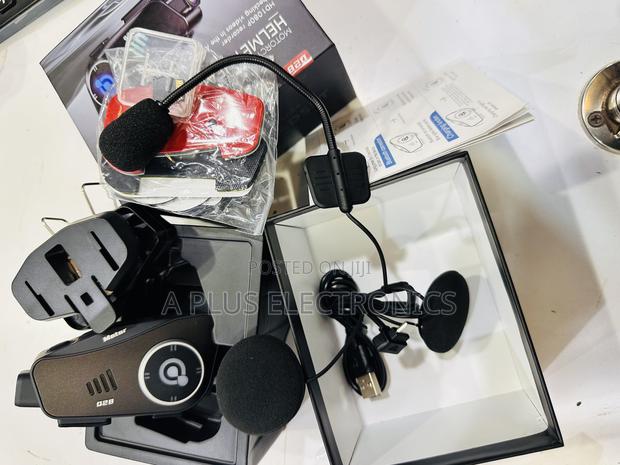 Q28 Bluetooth Helmet Headset With Camera - main view