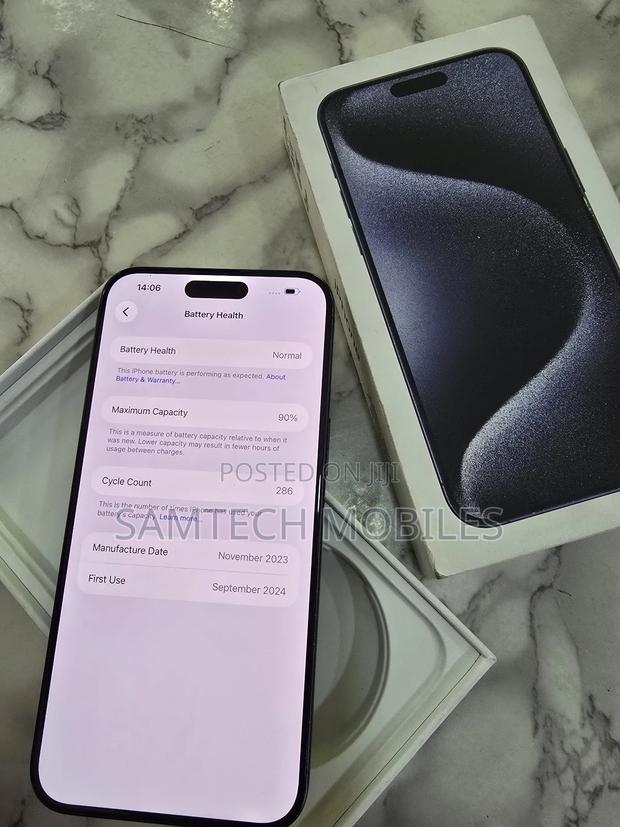 Apple iPhone 15 Pro Max 256 GB Blue - thumbnail 4